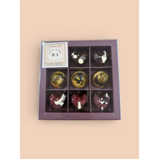 Chocolat fraise coco noisettes, citron myrtille, praliné amandes caramélisées