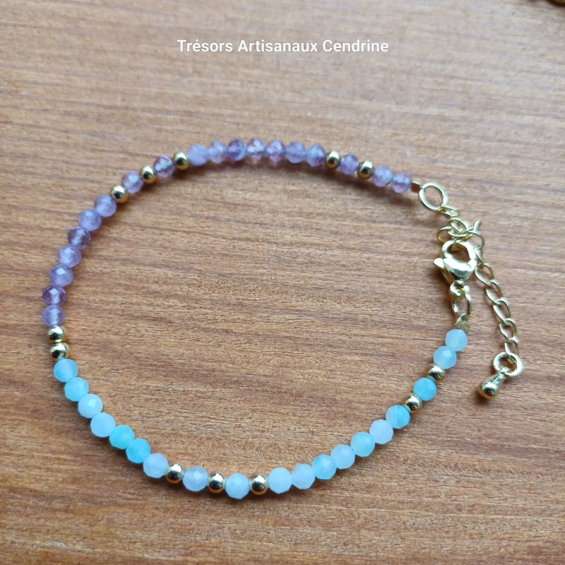 bracelet en perles de pierres 3mm facettées d'Améthyste alternées Aigue marine