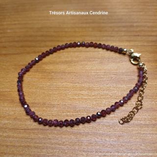 bracelet en perles de pierres 3mm facettées de Grenat