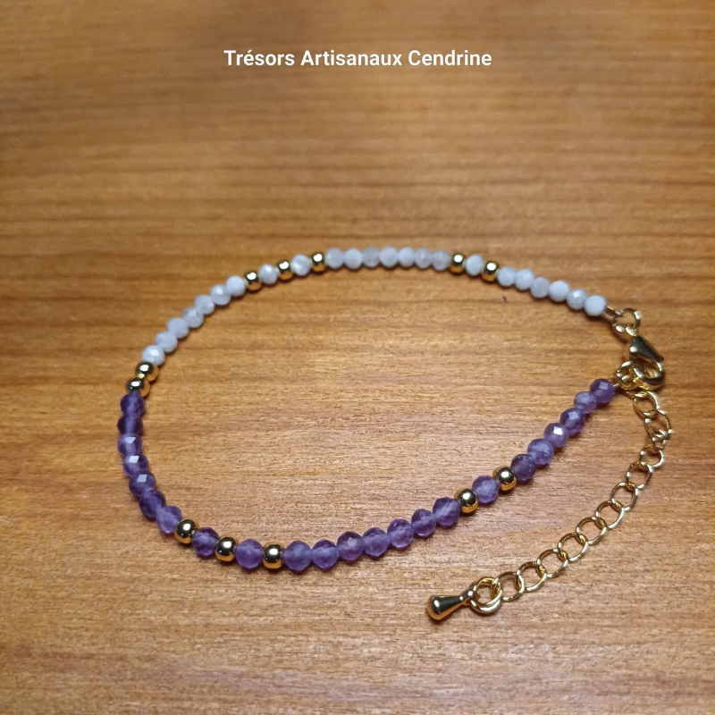 bracelet en perles de pierres 3mm facettées d'Améthyste alternées pierre de Lune