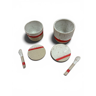 Duo tasses "ligne rouge" + sous tasses+2 touillettes