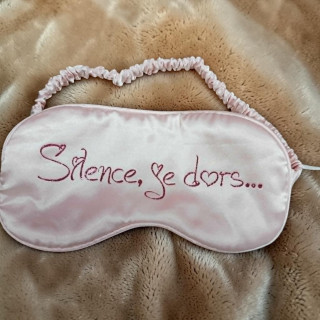 Masque de nuit : Silence, je dors