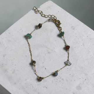 Bracelet doré avec pierres concassées Multi Quartz