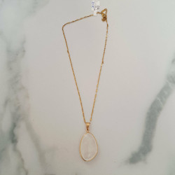 Collier dorée quatz blanc