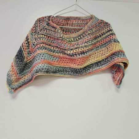 Poncho 9/10 ans 100%acrylique