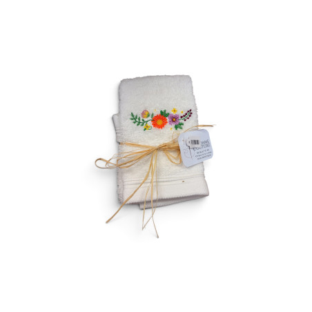Serviette brodée bouquet floral
