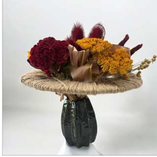 Bouquet de fleurs séchées bordeaux et jaune + vase